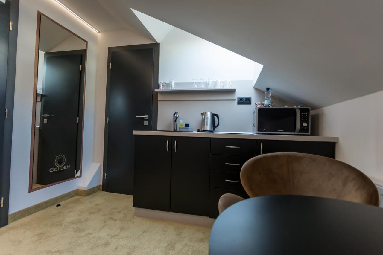 Apart Hotel Golden Apartments Kosice Exterior photo
